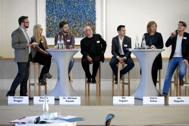 Diskussions-Panel beim Medientreff NRW 2014 mit Christine Brugger, Nicolas Kreutter, Dr. Michael Kausch, Nik Eugster, Katrin Rehse und Jan Reppahn. (Bild: © Kristof Wachsmuth)