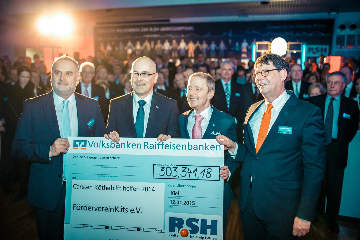 Axel Hose (R.SH), Torsten Albig, Ministerpräsident SH, Carsten Köthe, R.SH-Moderator, Dr. Martin Brandt, Vorstand Volksbank Lübeck. Foto: R.SH