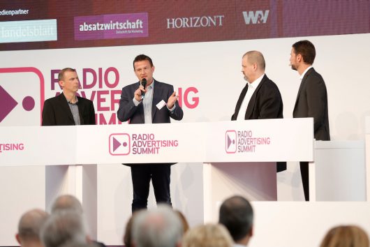 Helmut van Rinsum (Fachmoderation), Stefan Uhl (Starcom MediaVest), Uwe Storch (Ferrero), Oliver Adrian (AS&S Radio)