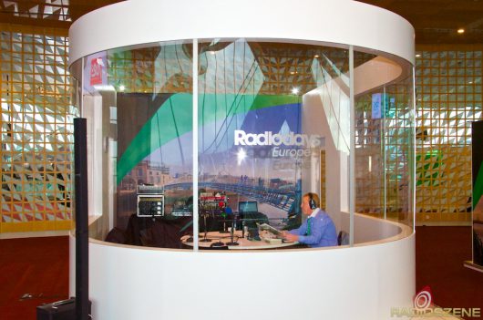 Das gläserne Studio auf den Radiodays Europe 2014