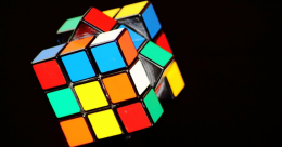 80er Rubik Wuerfel 123rf 68683037 s fb