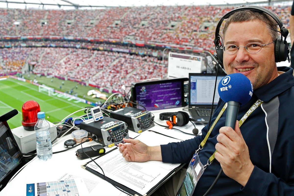 Armin Lehmann, Live-Reporter ARD-Radio beim Spiel Polen-Griechenland (Bild: ©WDR/Herby Sachs)