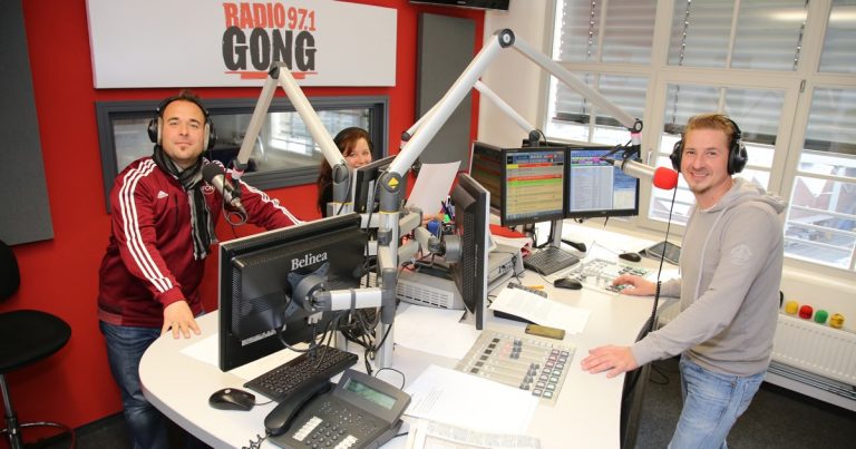 Seit 10 Jahren moderieren Martin Siegordner (links) und Guido Seibelt morgens die „King-Gong-Show“.
