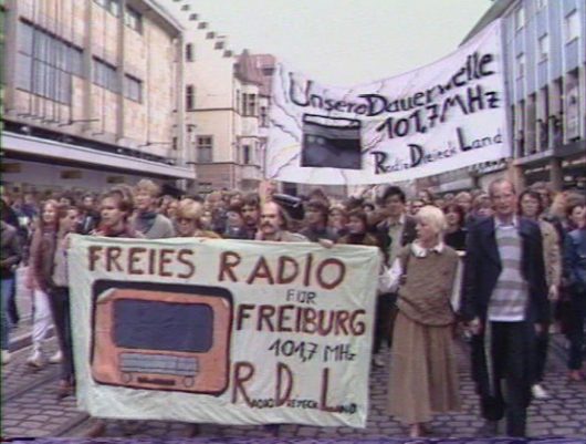 RADIO DREYECKLAND Demo-Radiofrühling 1985 (Bild: ©Radio Dreyeckland)
