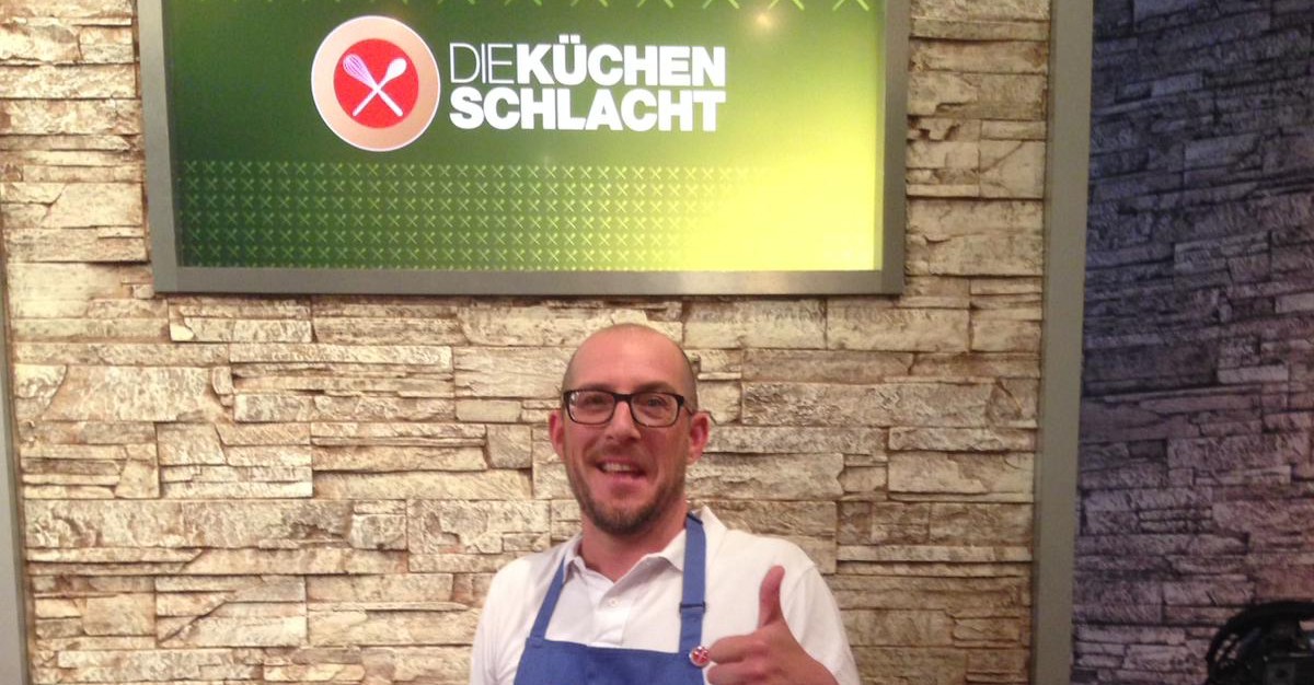 Ab Montag, den 13.12. versucht sich N1-Moderator Jörg „Dippi“ Dippold bei der „Küchenschlacht“ im ZDF. (Bild: ©Hit Radio N1)