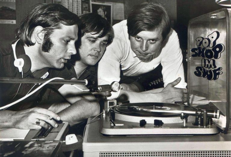 SWF3-Pop Shop-Team 1970 mit Walther Krause, Frank Laufenberg und Karlheinz Kögel. (Bild: Frank Laufenberg)