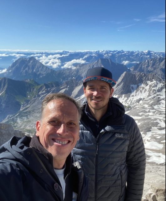 Achim Bogdahn und Felix Neureuther auf der Zugspitze (Bild: © BR/Achim Bogdahn)