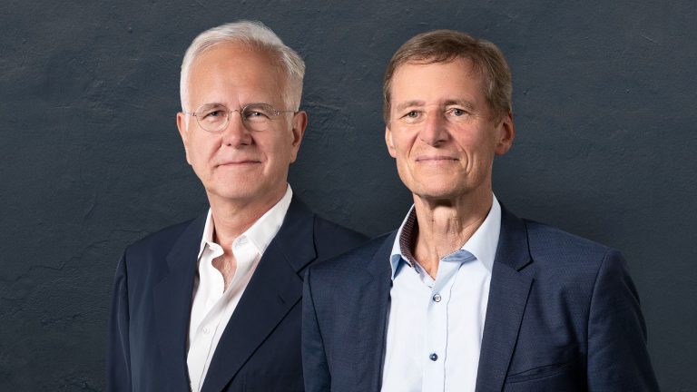 Harald Schmidt und Ulrich Hegerl (Bild: © NDR)
