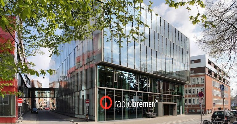 Haus Diepenau ist das Hauptgebäude von Radio Bremen und liegt an der Straße Diepenau. Bild: Radio Bremen | Martin von Minden